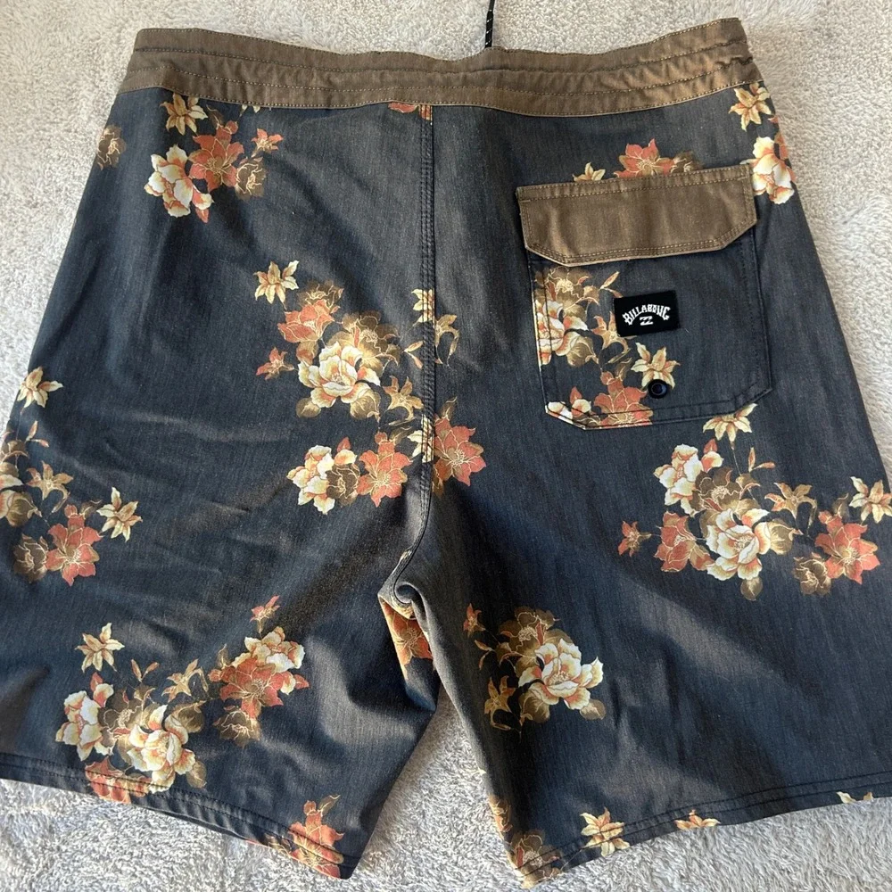 Billabong sundays lo